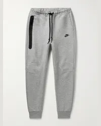 Nike Schmal zulaufende Jogginghose aus „Tech Fleece“-Material aus einer Baumwollmischung mit Logoprint Grau