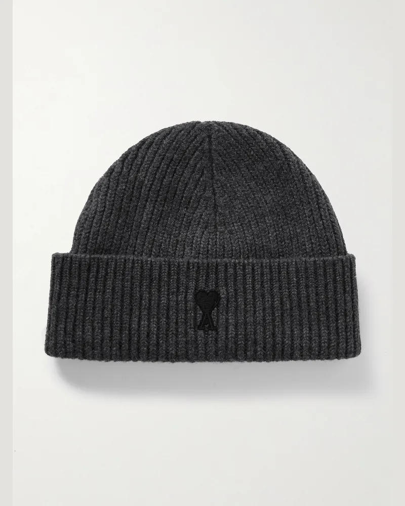 AMI Paris Beanie aus Schurwolle in Rippstrick mit Logoapplikation Grau