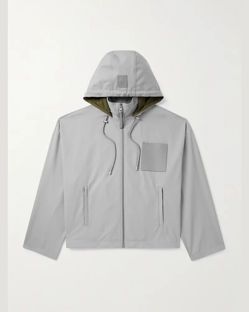 Loewe Kapuzenjacke aus Baumwoll-Twill mit Lederbesatz und Logoprägung Grau