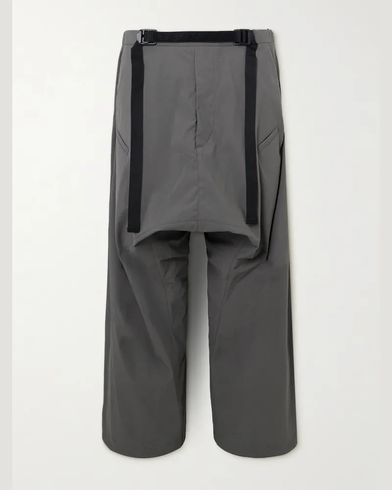ACRONYM P30BL weit geschnittene Cargohose aus „Encapsulated Nylon“-Material mit Gürtel Grau
