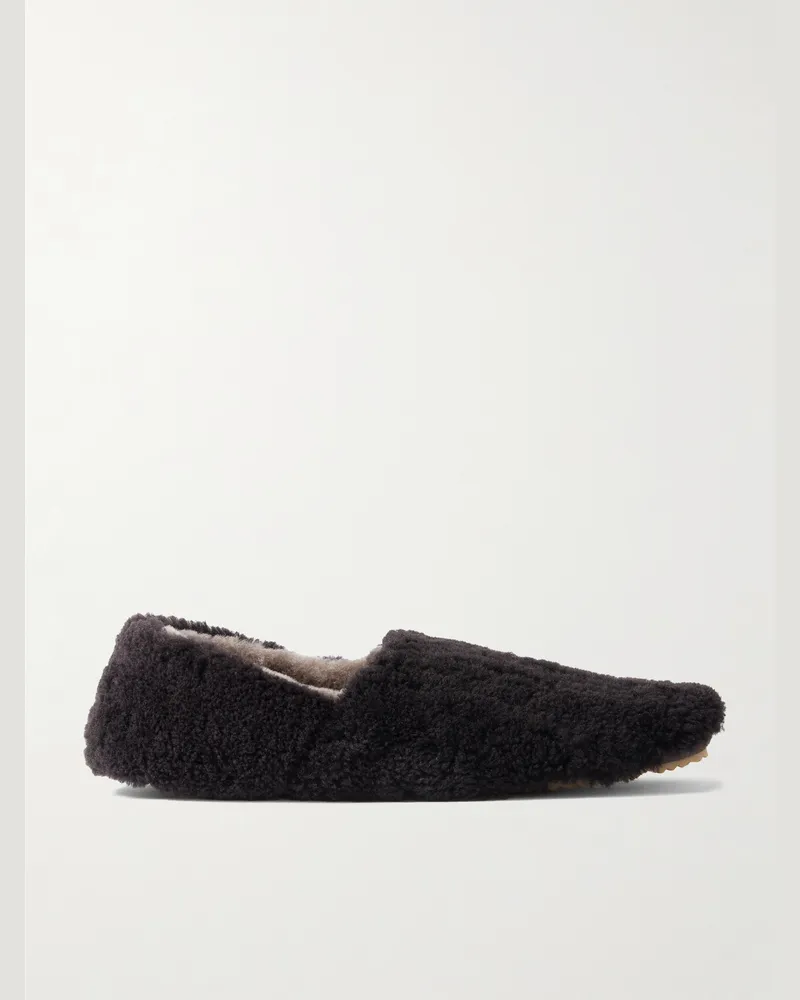 MR P. Slippers aus Shearling Braun