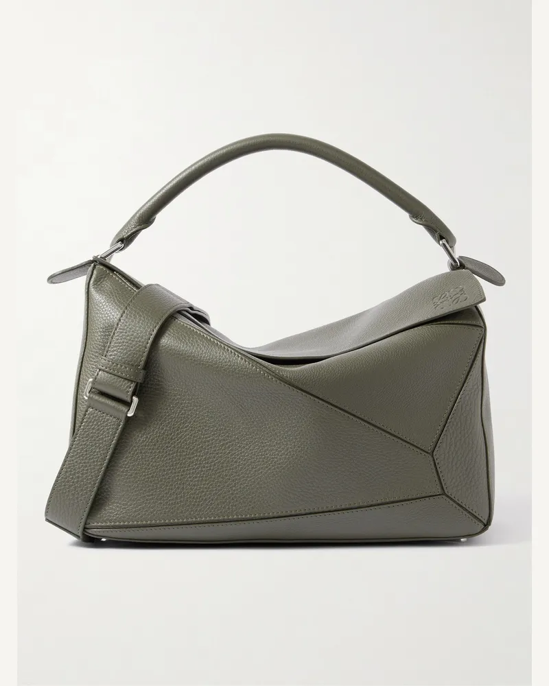 Loewe Puzzle Edge große Umhängetasche aus vollnarbigem Leder mit Logoprägung Grün