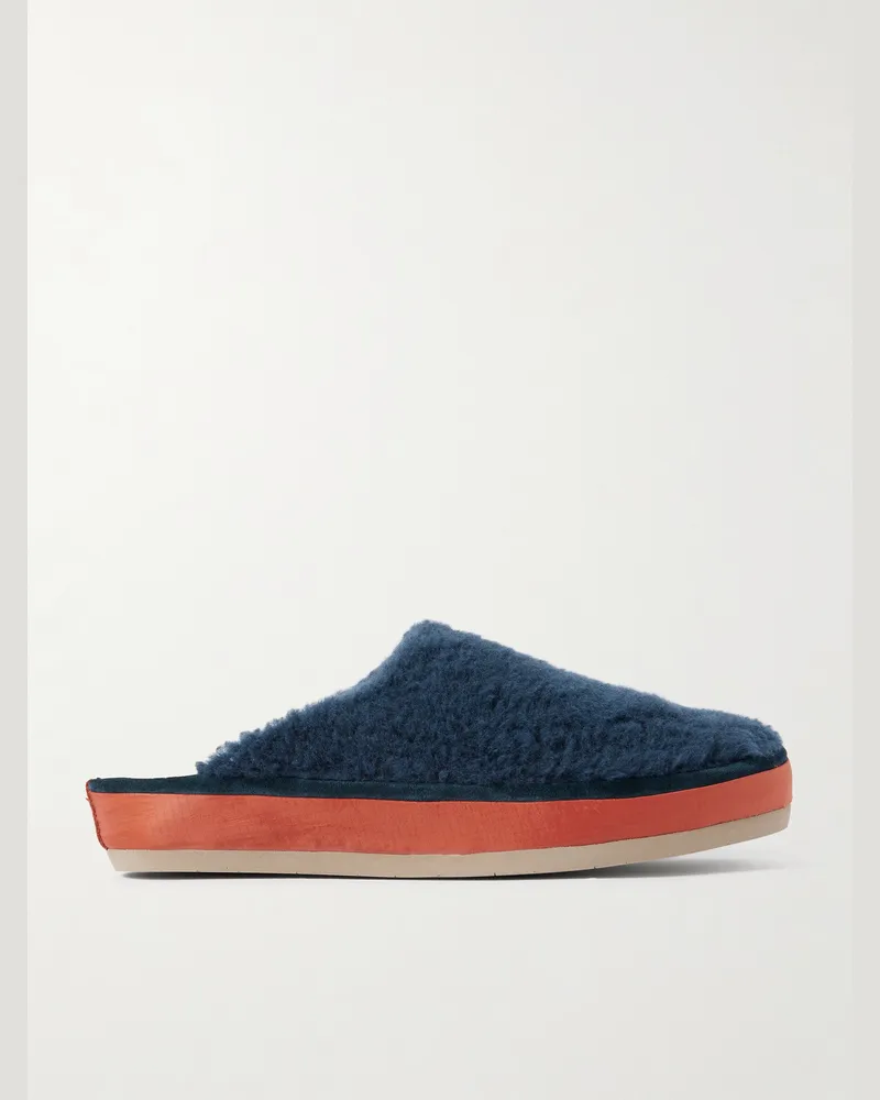MULO Slippers aus Shearling Blau