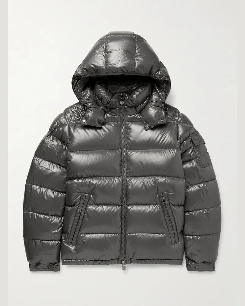 Moncler Maya Daunenjacke aus gestepptem Nylon mit Kapuze und Logoapplikation Grau