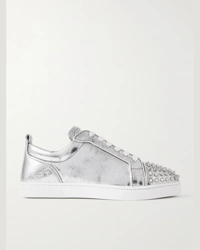 Christian Louboutin Louis Junior Spikes Sneakers aus Metallic-Craquelé-Leder Silber