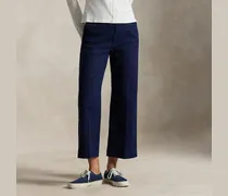 Chinohose mit ausgestelltem Bein