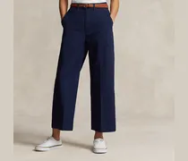 Chinohose mit ausgestelltem Bein