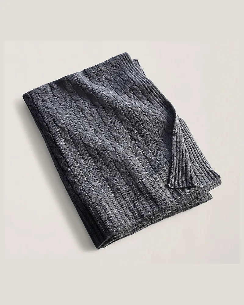 Ralph Lauren Home Die klassische Tagesdecke aus Kaschmir Grey