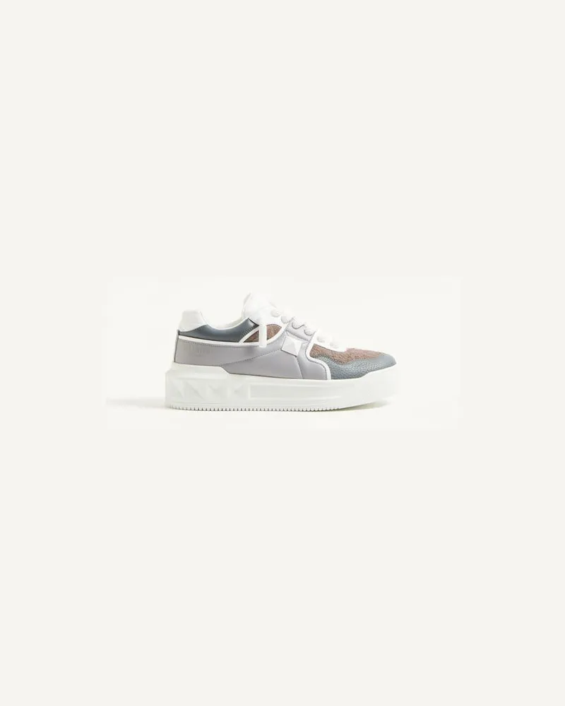 Valentino Garavani One Stud Xl Low-Top Sneaker Aus Perforiertem Nappaleder Mann WEISS/STONE/MOON TAUPE Weiss