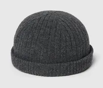 Mütze aus Geripptem Wollstrick, Größe