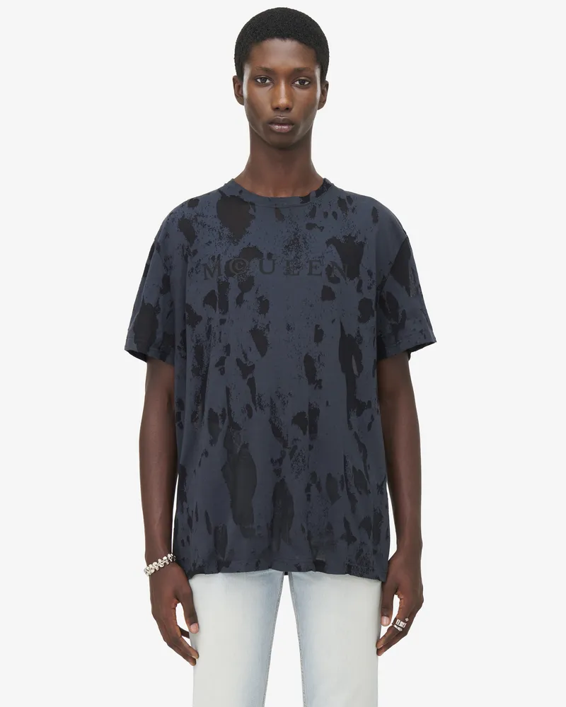 Alexander McQueen T-Shirt mit McQueen Logo-Devoré - Item 828419QTADT0571 Kohle