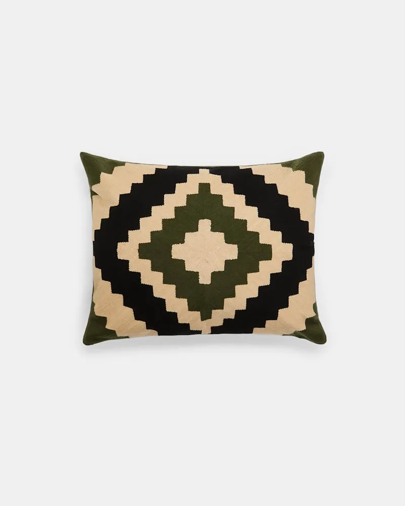 Dorothee Schumacher Kleines Kissen mit grafischem Muster Beige