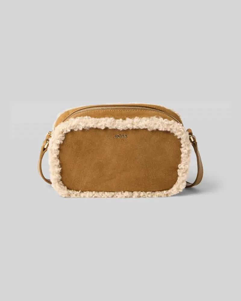 HUGO BOSS Umhängetasche mit Teddy-Besatz Modell 'Sandy Camel