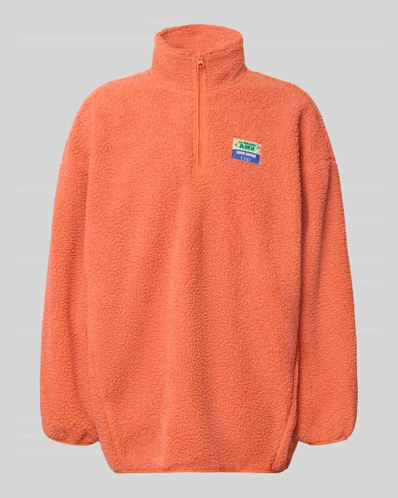 American Vintage Oversized Fit Sweatshirt in Teddy-Optik Modell 'HOKTOWN Lachs
