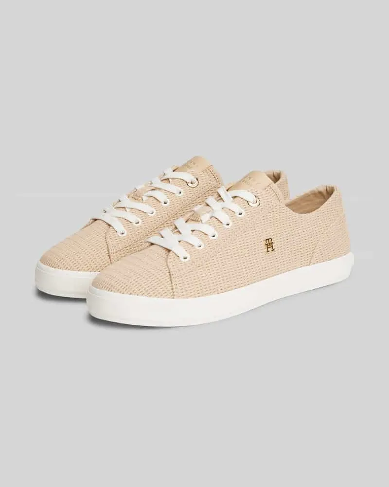 Tommy Hilfiger Low Top Sneaker in Strickoptik mit Logo Applikation Beige