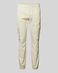 Calvin Klein Skinny Fit Cargohose mit Label-Patch Offwhite