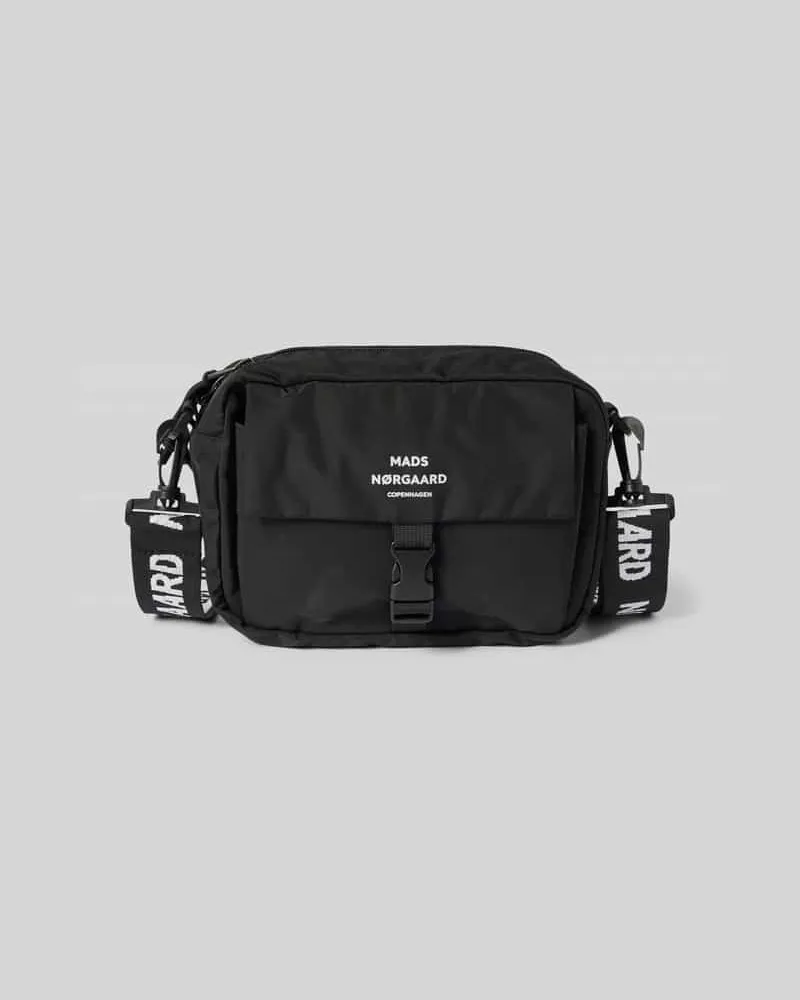 Mads Nørgaard Handtasche mit Label-Print Modell 'Tian Fae Black