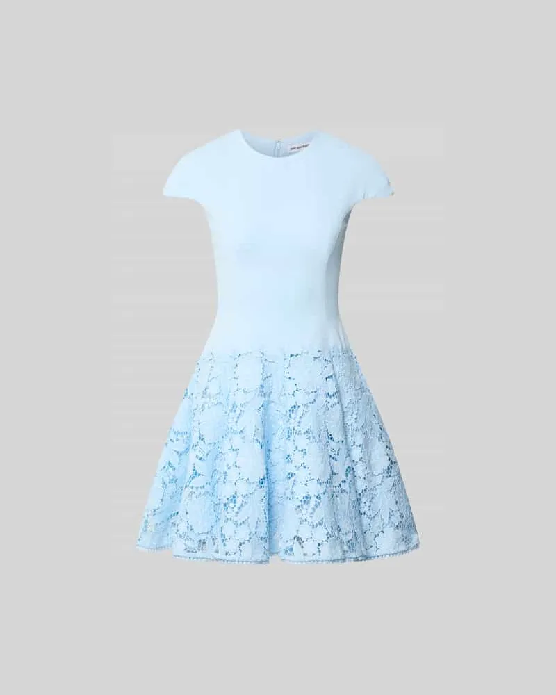Self-Portrait Minikleid mit floraler Lochstickerei Hellblau