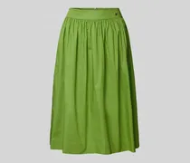 Knielanger Rock mit Label-Detail