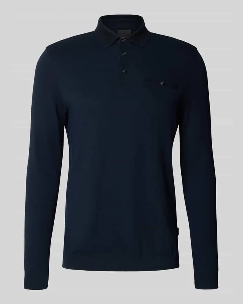 Bugatti Slim Fit Poloshirt mit Label-Detail Marine