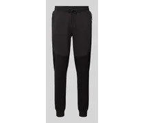 Slim Fit Sweatpants mit Reißverschlusstaschen Modell 'PUMATECH