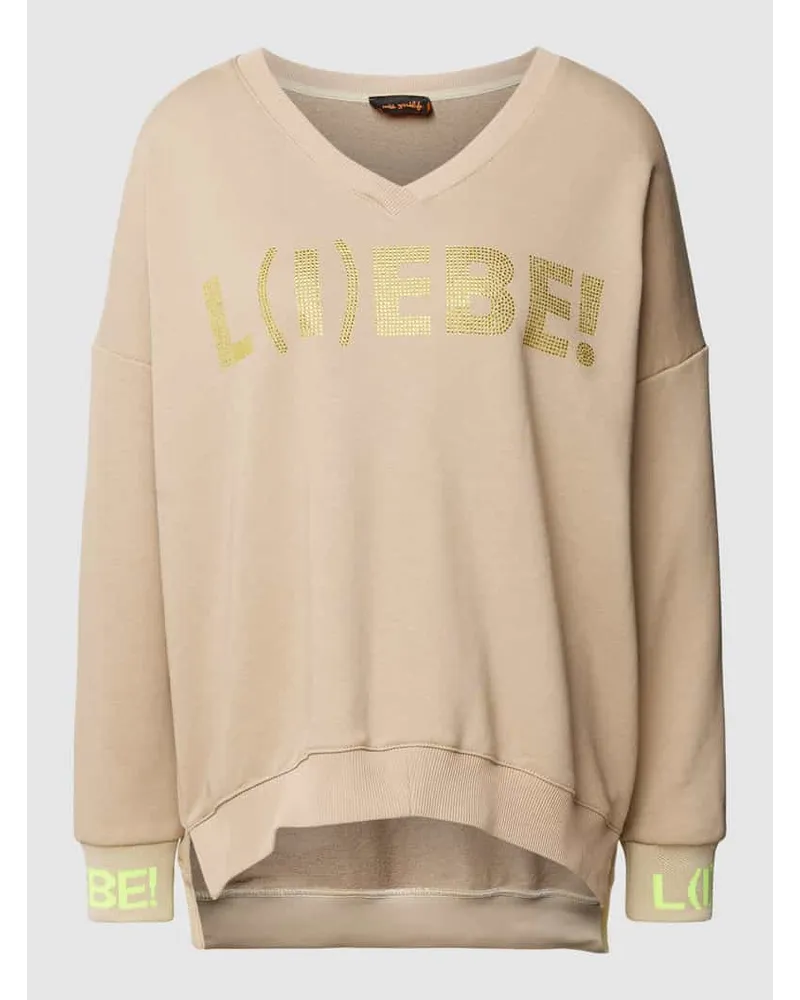 Miss Goodlife Sweatshirt mit Ziersteinbesatz Modell I)EBE Sand