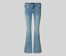 Low Rise Flared Jeans mit Eingrifftaschen Modell 'JOEY
