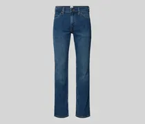 Straight Fit Jeans mit Label-Patch Modell 'TRAMPER