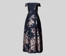 Abendkleid im Off-Shoulder-Look
