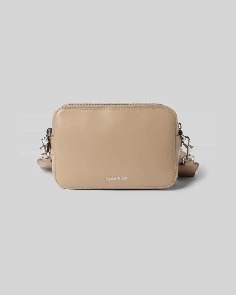 Calvin Klein Crossbody Bag mit Logo-Prägung Modell 'Webbing Beige