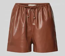 Shorts in Leder-Optik