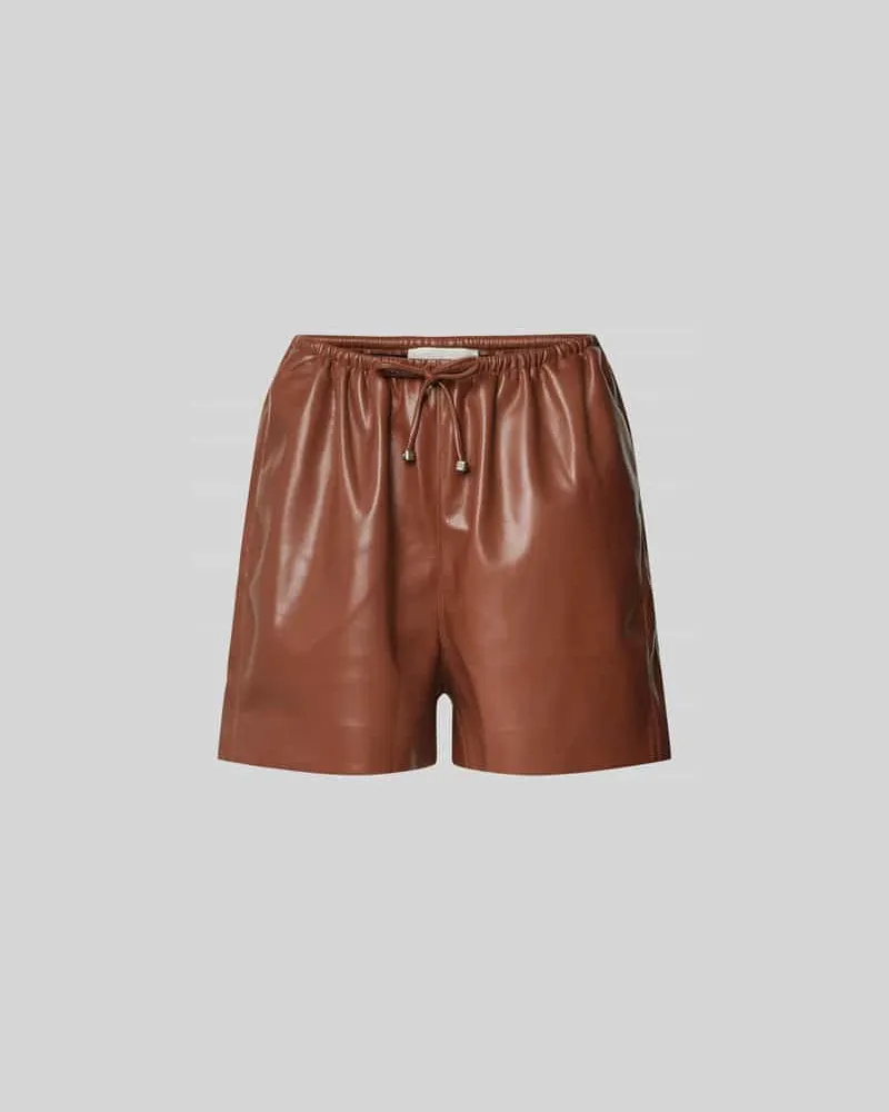 Nanushka Shorts in Leder-Optik Mittelbraun
