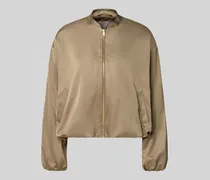 Bomberjacke mit leicht überschnittenen Schultern