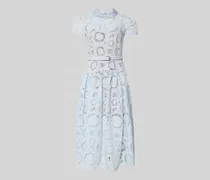 Midikleid aus floraler Spitze