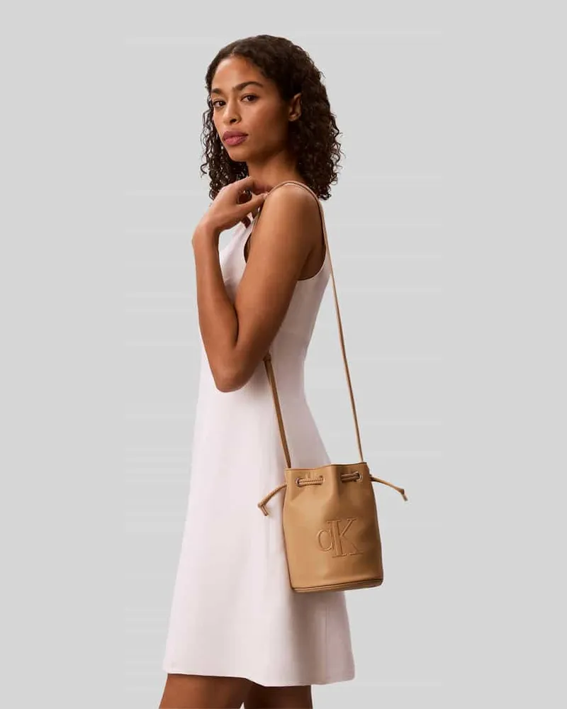 Calvin Klein Henkeltasche mit Logo-Stitching Sand