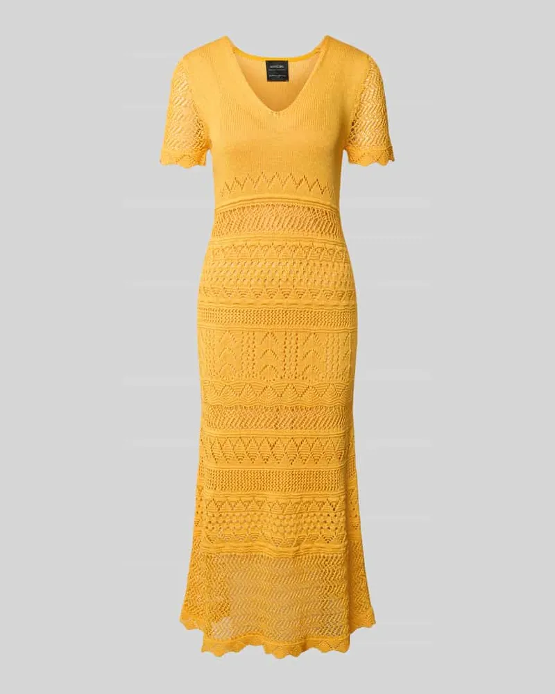 Marc Cain Strickkleid aus Baumwolle in Midilänge Senf