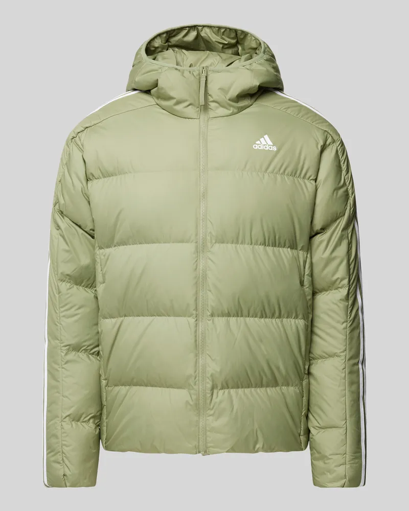 adidas Steppjacke mit Label-Print Oliv