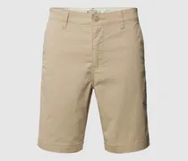 Standard Fit Chino-Short mit Gesäßtaschen