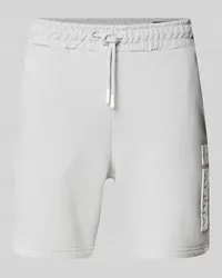 Alpha Industries Regular Fit Sweatshorts mit Label-Print Hellgrau