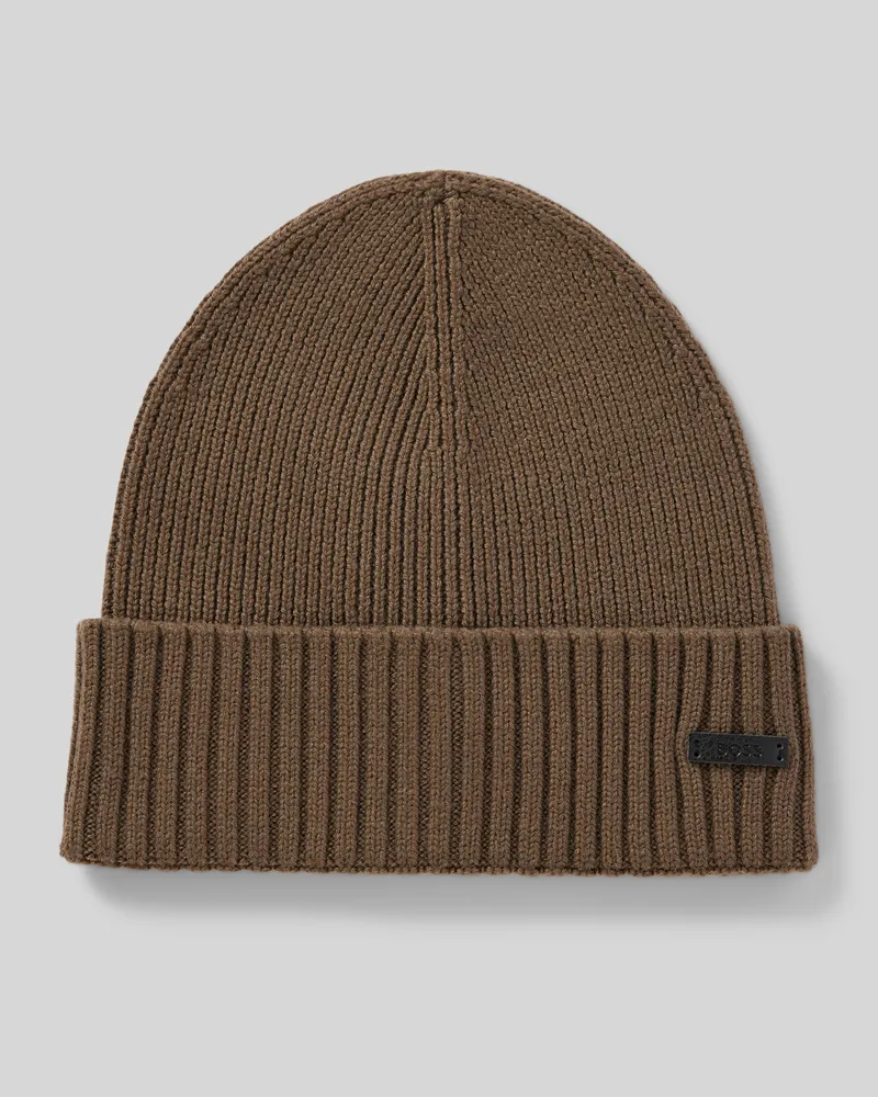 HUGO BOSS Beanie mit Label-Badge Modell 'Fati Oliv