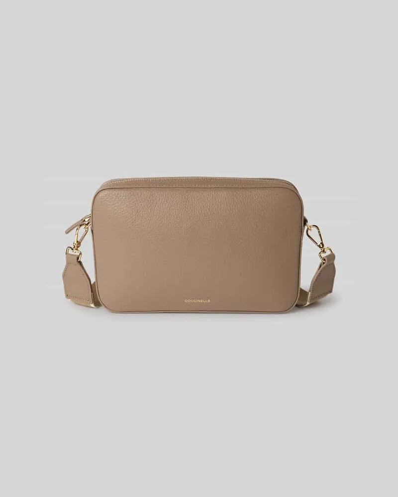 Coccinelle Crossbody Bag mit Label-Detail Modell 'TEBE Taupe
