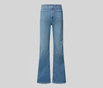 Bootcut Jeans mit aufgesetzten Eingrifftaschen