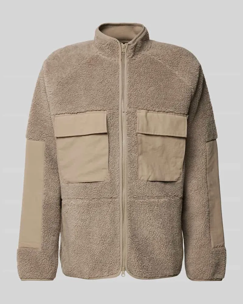 Peak Performance Jacke mit Teddyfell und aufgesetzten Pattentaschen Beige