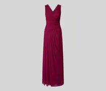 Abendkleid mit V-Ausschnitt
