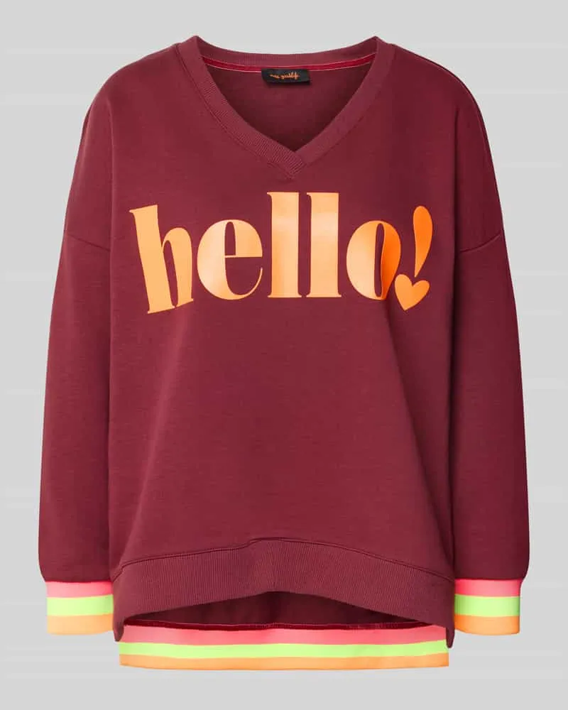 Miss Goodlife Sweatshirt mit Statement-Print und V-Ausschnitt Bordeaux