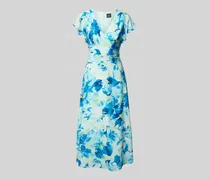 Cocktailkleid mit seitlichen Raffungen