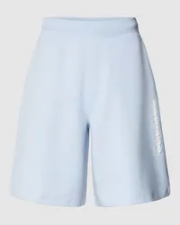 Calvin Klein Regular Fit Sweatshorts im unifarbenen Design Hellblau