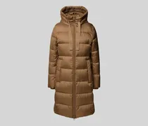 Shaped Fit Daunenmantel mit Kapuze