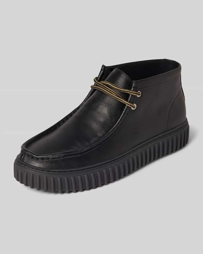 Clarks Boots mit profilierter Sohle Modell 'Torhill Hi Black