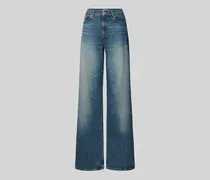 Loose Fit Jeans mit Kontrastnähten